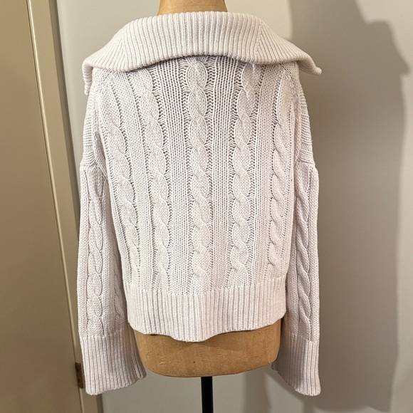 Abercrombie & Fitch Ivory Cable Knit Turtleneck Sweater - Picture 6 of 8